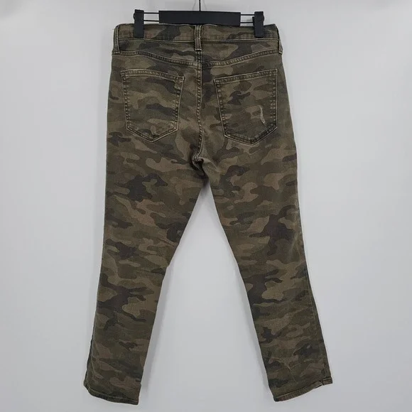 GAP Women's Camo Distressed Best Girlfriend Jeans Size 28 - Picture 2 of 12